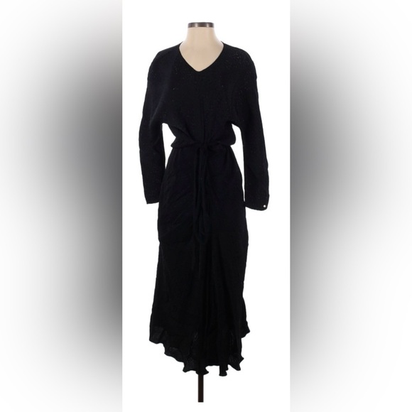 Nissa 3/4 Sleeved V Neck Midi Dress - Picture 1 of 5